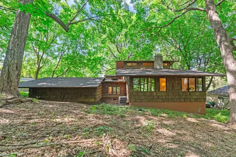 27665 Island View Road Excelsior MN 55331