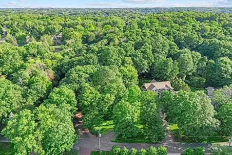 27665 Island View Road Excelsior MN 55331