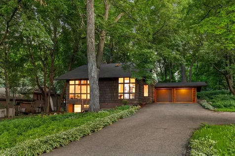 27665 Island View Road Excelsior MN 55331