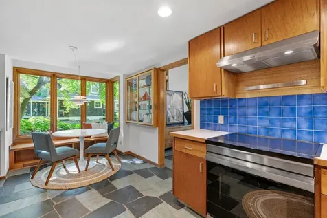 27665 Island View Road Excelsior MN 55331