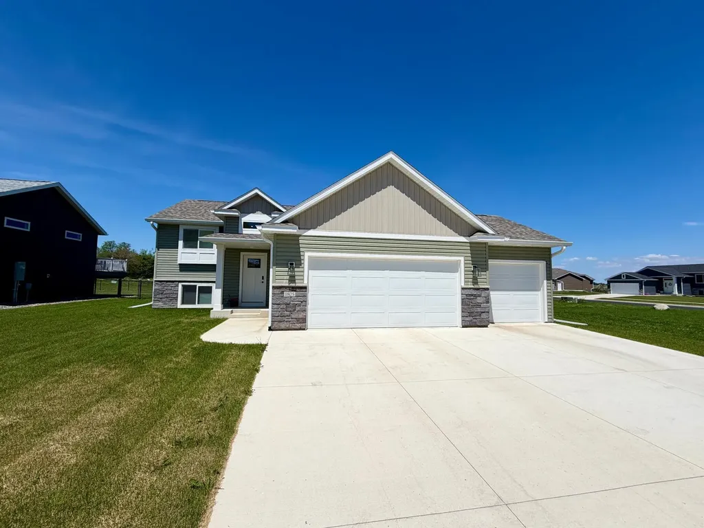 1805 12th Avenue NE Austin MN 55912