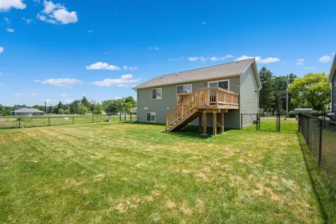 1805 12th Avenue NE Austin MN 55912