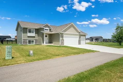 1805 12th Avenue NE Austin MN 55912