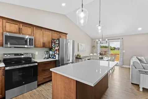 1805 12th Avenue NE Austin MN 55912