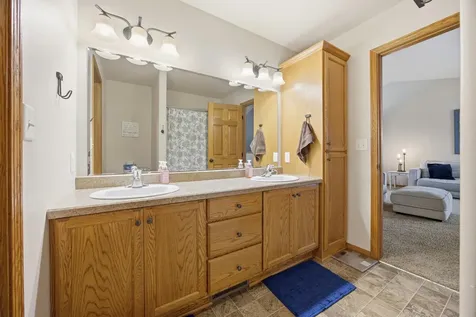 1551 34th Avenue S Moorhead MN 56560