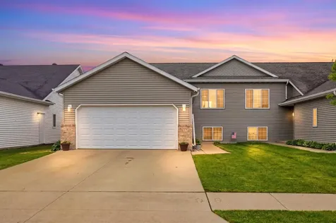 1551 34th Avenue S Moorhead MN 56560