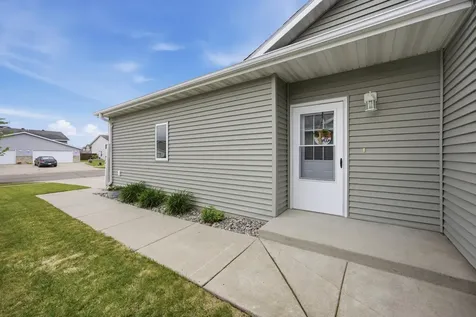1551 34th Avenue S Moorhead MN 56560