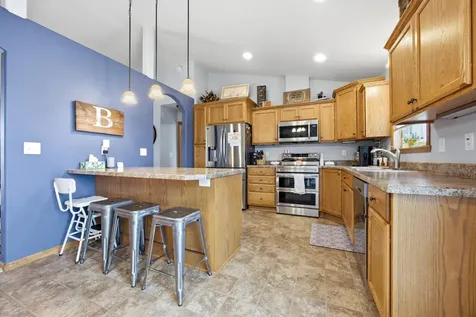 1551 34th Avenue S Moorhead MN 56560