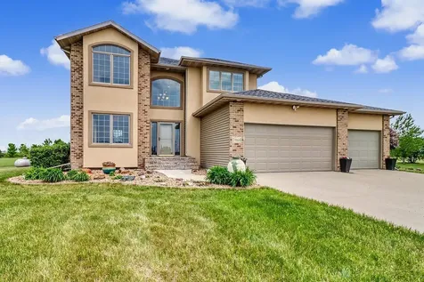3969 85th Avenue N Moorhead MN 56560