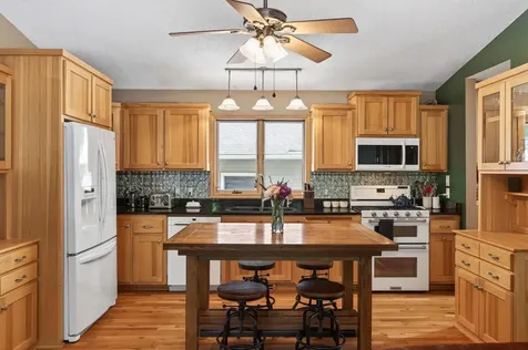 5283 332nd Lane NW Cambridge MN 55008