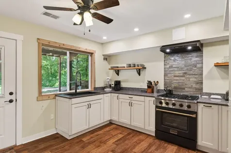 5283 332nd Lane NW Cambridge MN 55008