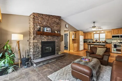 5283 332nd Lane NW Cambridge MN 55008