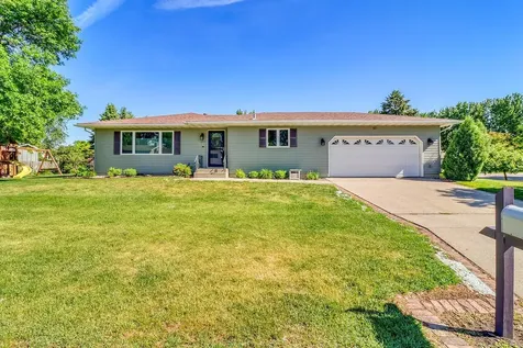 2206 Chancery Street S Moorhead MN 56560