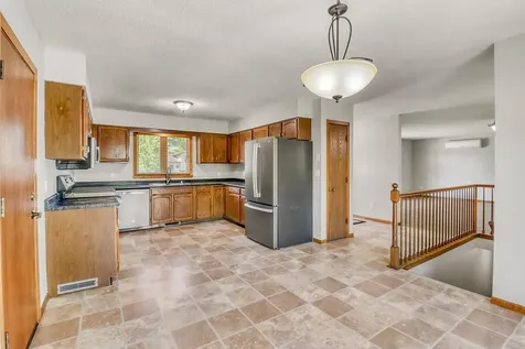 2206 Chancery Street S Moorhead MN 56560