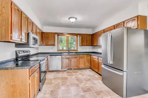 2206 Chancery Street S Moorhead MN 56560
