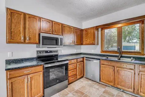 2206 Chancery Street S Moorhead MN 56560