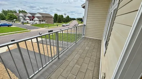 2157 Rolling Green Lane North Mankato MN 56003
