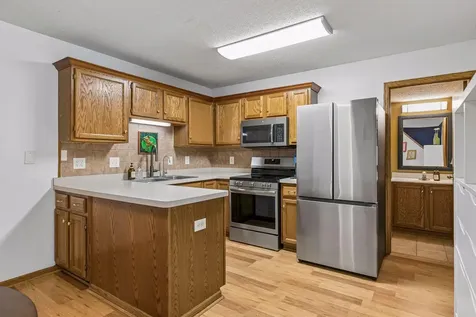 7943 Forest Boulevard Woodbury MN 55125