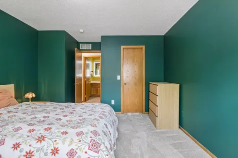 7943 Forest Boulevard Woodbury MN 55125