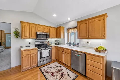 612 Butler Drive Belle Plaine MN 56011