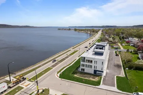 907 N Lakeshore Drive Lake City MN 55041
