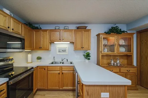 2775 W Ranchview Lane N Plymouth MN 55447