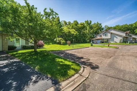 2775 W Ranchview Lane N Plymouth MN 55447