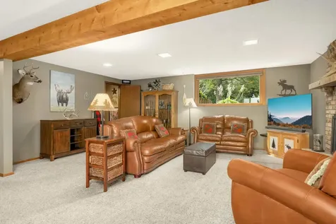 27985 Lakelawn Drive Lindstrom MN 55045