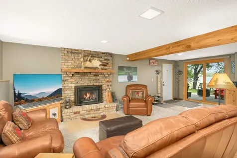 27985 Lakelawn Drive Lindstrom MN 55045