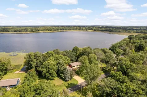 27985 Lakelawn Drive Lindstrom MN 55045