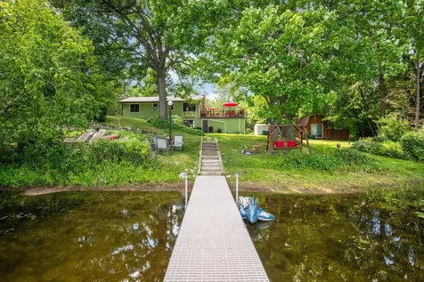 27985 Lakelawn Drive Lindstrom MN 55045