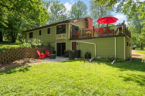 27985 Lakelawn Drive Lindstrom MN 55045