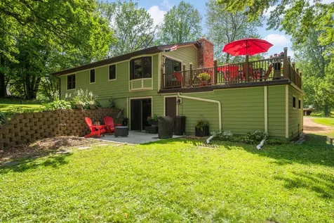 27985 Lakelawn Drive Lindstrom MN 55045