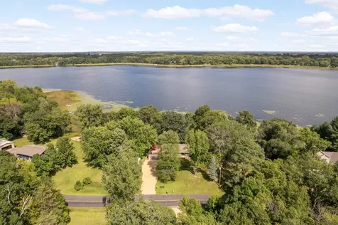27985 Lakelawn Drive Lindstrom MN 55045