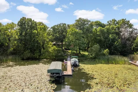 27985 Lakelawn Drive Lindstrom MN 55045