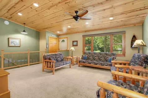 27985 Lakelawn Drive Lindstrom MN 55045