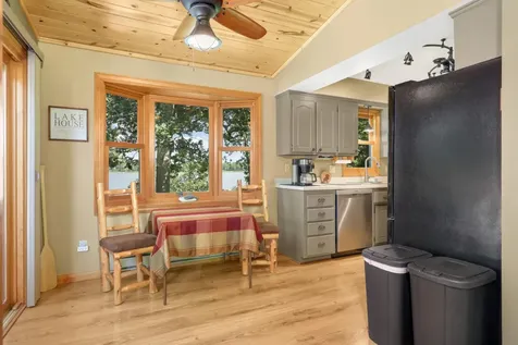 27985 Lakelawn Drive Lindstrom MN 55045