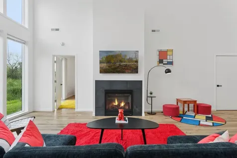 1013 Gardner Street Wayzata MN 55391