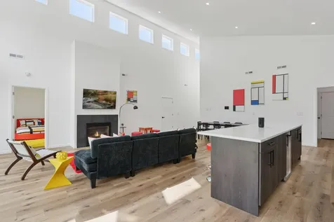 1013 Gardner Street Wayzata MN 55391