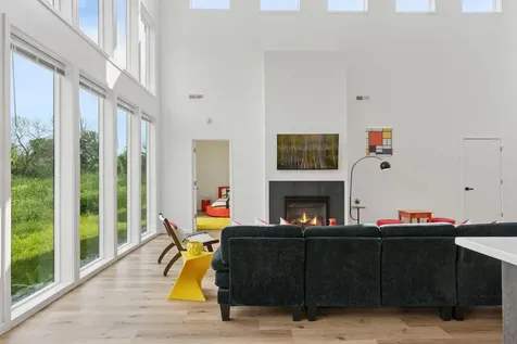 1013 Gardner Street Wayzata MN 55391