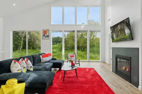 1013 Gardner Street Wayzata MN 55391