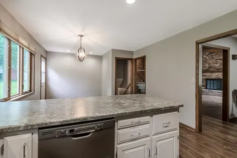 519 4th Street SW Madelia MN 56062