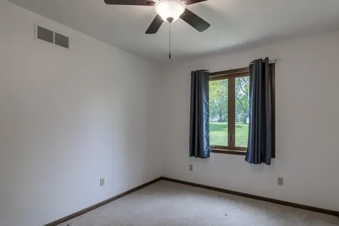 519 4th Street SW Madelia MN 56062
