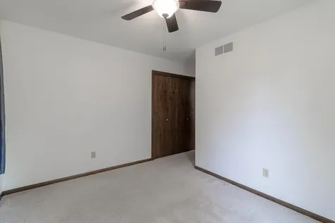 519 4th Street SW Madelia MN 56062