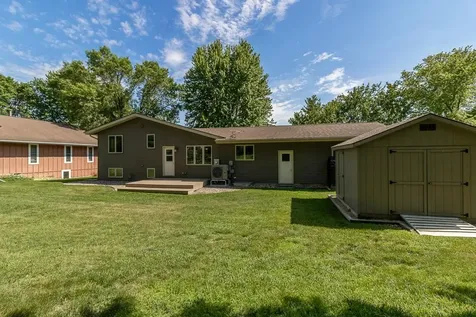 519 4th Street SW Madelia MN 56062
