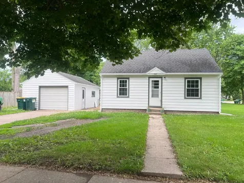 327 N Gilman Avenue Litchfield MN 55355