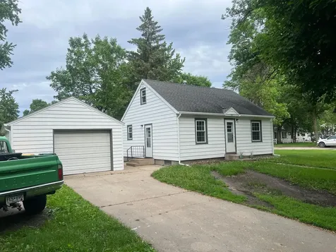 327 N Gilman Avenue Litchfield MN 55355