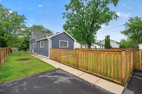 2845 Rhode Island Avenue S Saint Louis Park MN 55426