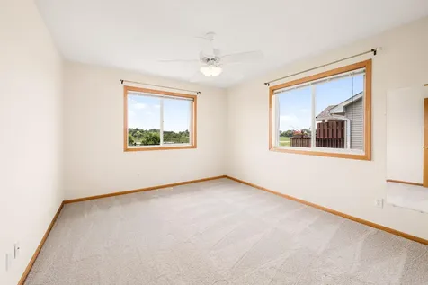 1805 Lakeridge Way Waconia MN 55387
