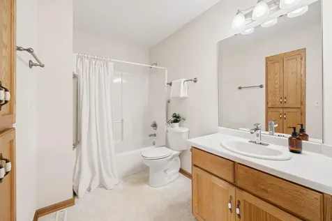 1805 Lakeridge Way Waconia MN 55387